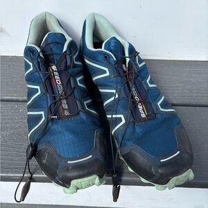 Salomon women’s speed cross trail sneakers size 11